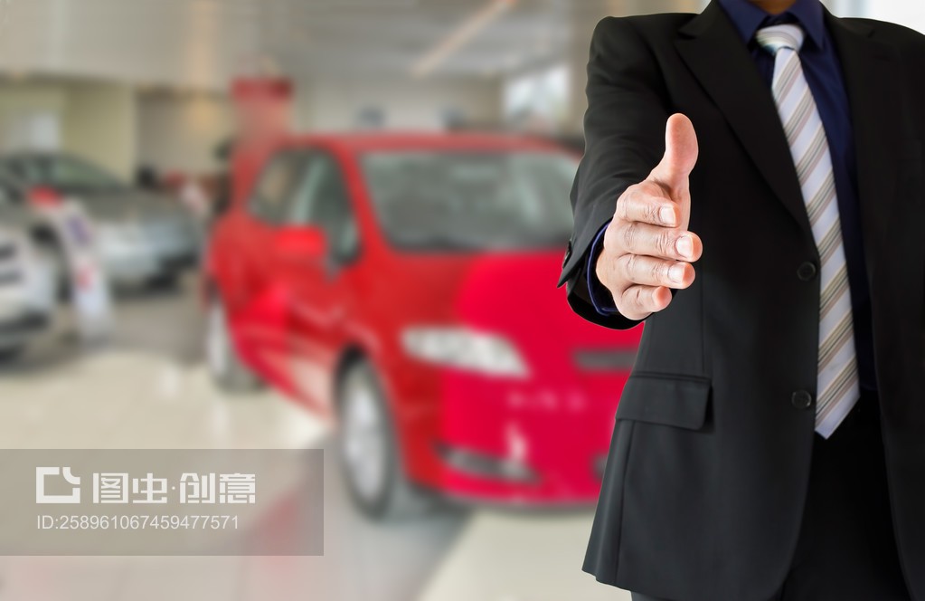 经销商的握手handshake from a dealership