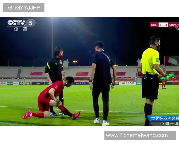 足球巨星意外重伤赛季报销引发球迷热议与球队未来担忧