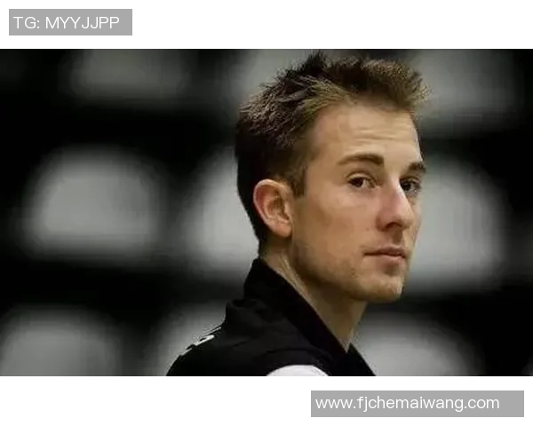 99号足球星:从默默无闻到世界瞩目,跨越巅峰的传奇之路 99号足球星:从默默无闻到世界瞩目,跨越巅峰的传奇之路