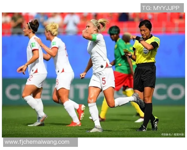 足球巨星背后的女人:那些足球明星的妻子们你知道是谁吗